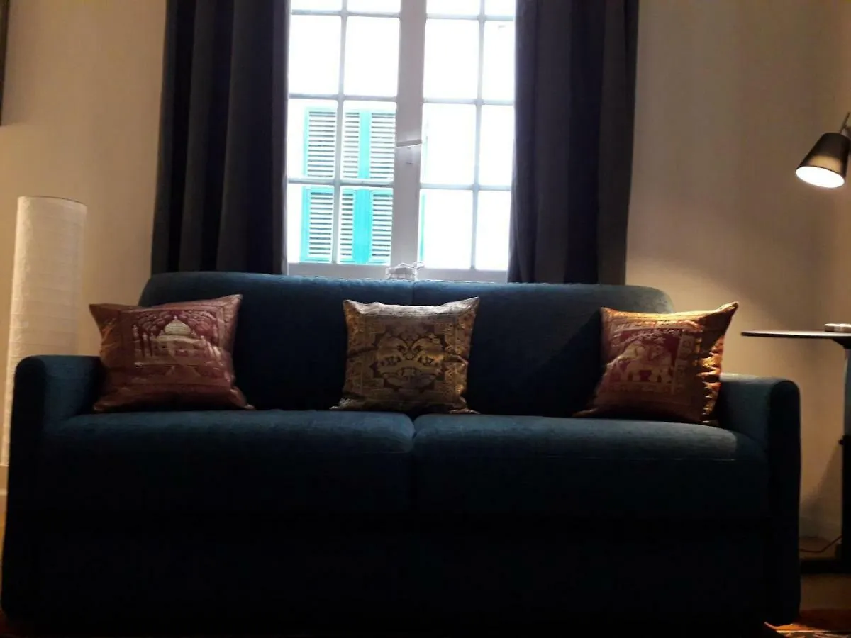 Cosy Little House Apartment Genoa